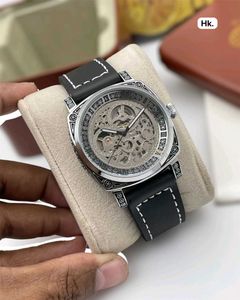 PATEK PHILLIPE For Men👉🏽 GMT👉🏽 CERAMICA