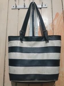 I Purchase This Bag Next Month And Less Used..