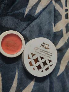 Insight Blusher &amp; Just Herbs Compact Powder