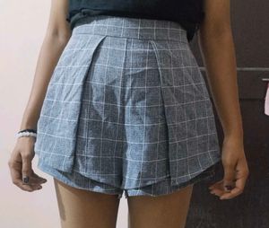 Korean Style High-Waist Checkered Pleated Shorts