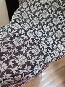 Beautiful Floral Print Saree