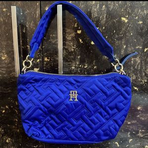 clearance 💌tommy hilfiger Shoulder Bag