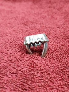 Fang Ring - Edgy Silver Tone