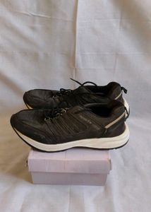 Black Sports Sneakers