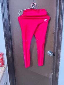 Nike Pink Active Leggings new never used