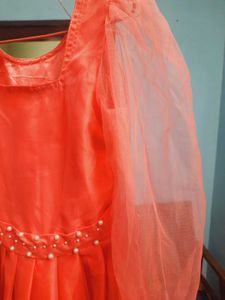 offer till 8pm!!!!!Elegant Pink Party Gown