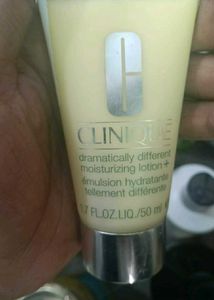 Clinique Dramatically Different Moisturizer