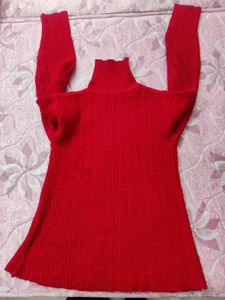 Red full sleeves high-neck pullover ❤️