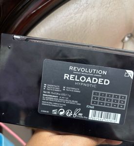 Makeup Revolution Eyeshadow Palette