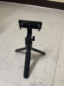 Extendable Tripod Selfie Stick