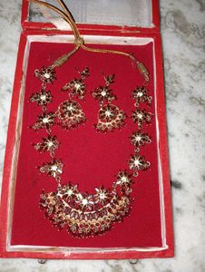 Stunning Red Stone Necklace &amp; Earring Set
