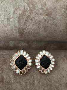 Designer Black &amp; Mirror Stud Earrings