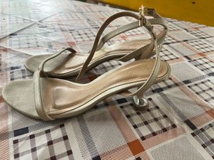 Stylish Gold Heeled Sandals