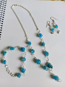 Stone Necklace With Bracelet And Earrings