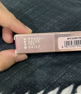 Lakme 9 To 5 Primer Matte Lipstick - Salmon Pink