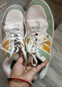 White &amp; Green Casual Sneakers