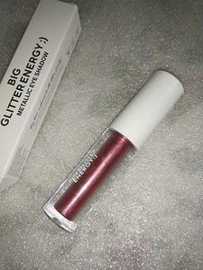 Blur Metallic Eyeshadow -plum Power