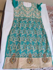 🧕💃👰Embroidered Teal Kurta Set