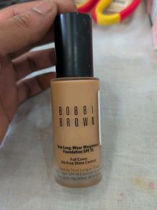 Bobbi Brown Skin Long-Wear Foundation