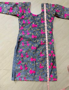 Embroidered Kurta with Floral Design