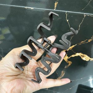 Wavy Hair Claw Clip Set Of 2