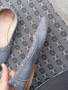 Stylish Denim Flats with Embellishments