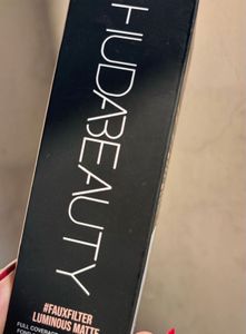 Huda Beauty Foundation