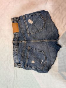 H&amp;M ORIGINAL-Distressed Blue Denim Shorts
