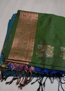 Elegant Teal Saree with Golden Border