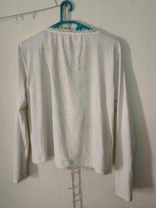 Chic White Long-Sleeve Top with Lace Trim