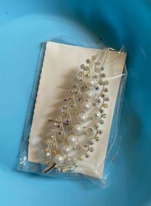 Pearl &amp; Crystal Leaf Hair Clip