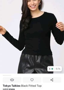 Black Fitted Round-Neck Top | Long Sleeves