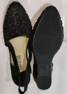 Black Rose Women Sandal Tayp 39 40size 6.5. 7.5 Sizes