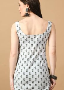 Floral Print Sleeveless Kurta