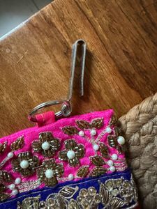Embellished Saree Waist Clip Pouch