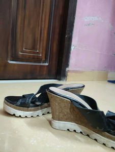 Chic Black Wedge Sandals