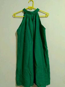 Elegant Green Halter Neck Midi Dress