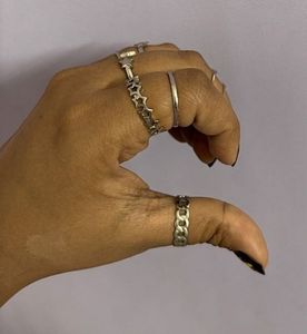 Set of 8 chic rings