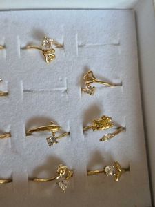 Delicate Gold Rings Set