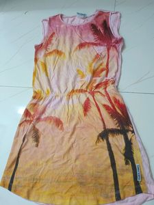 Girls dress beach print around 4-8 yrs