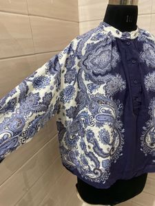 H&amp;M Blue Paisley Print Button-Up Blouse