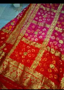 Vibrant Pink &amp; Red Bandhani Saree