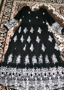 Royal Embroidery 🪡 Black Anarkali With Dupatta St