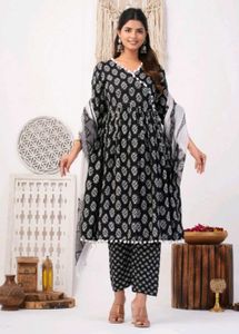 Stylish Black & White Printed Kurta Set