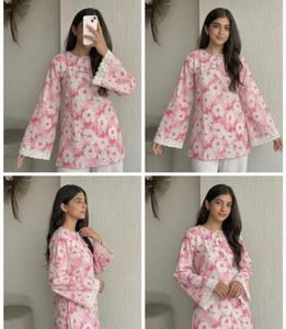 Floral Print Kurta with Lace Sleeves