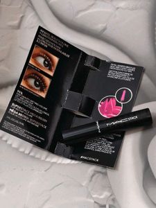 MAC Stack Mascara