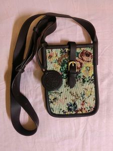 Floral Tapestry Crossbody Phone Bag