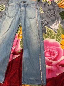 Denim Jeans - Unique Pocket Design