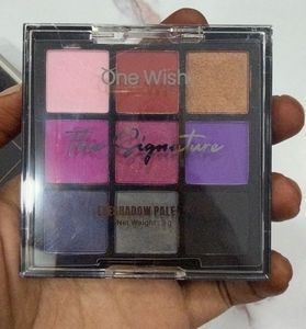 One Wish Midnight Glam Eyeshadow Pal
