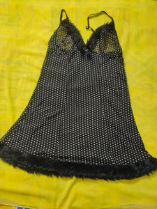 Price drop 1000 Beautiful Black with white dots